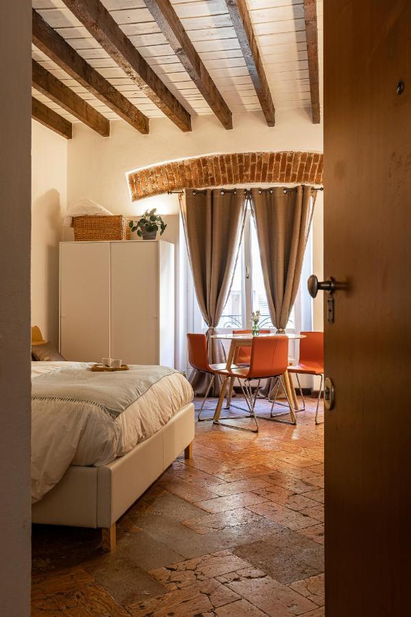 Cozy House In Naviglio Grande - Homy Apartments Milán Exterior foto