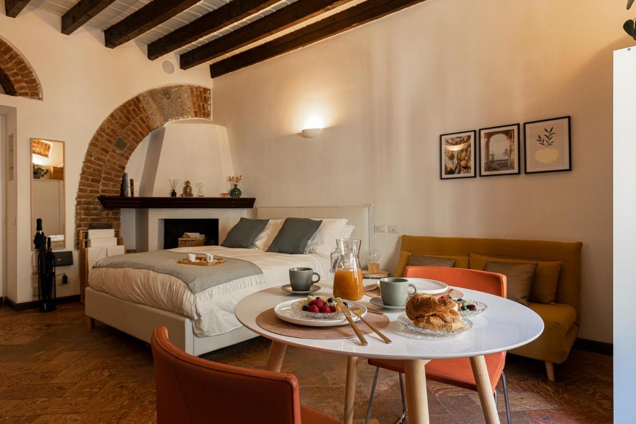 Cozy House In Naviglio Grande - Homy Apartments Milán Exterior foto