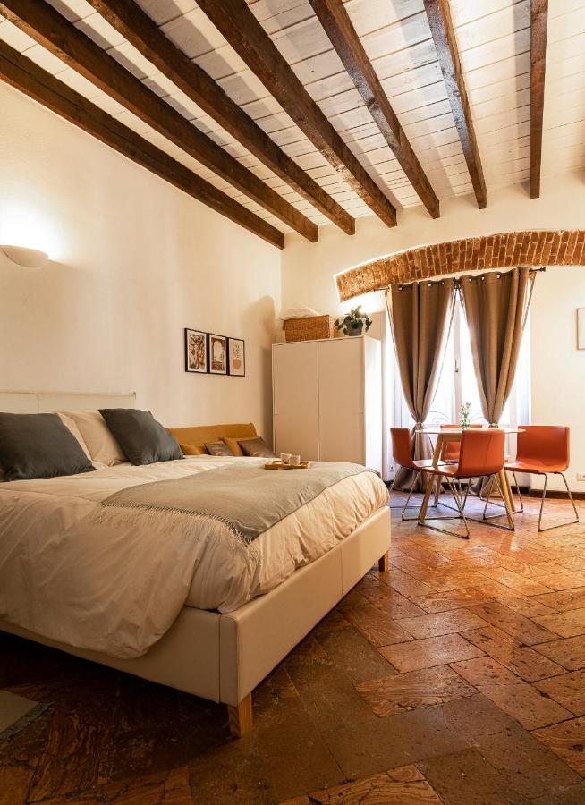 Cozy House In Naviglio Grande - Homy Apartments Milán Exterior foto